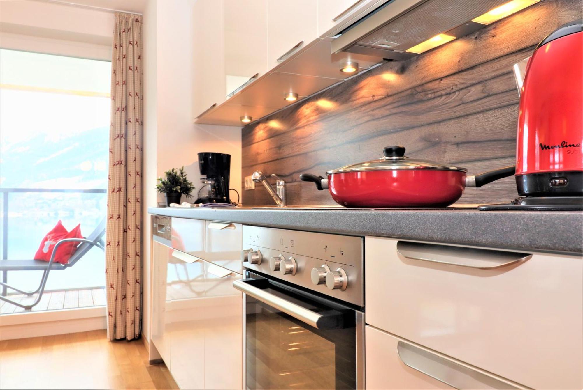 Alpin & See Resort - Pinzgau Holidays Zell am See Room photo
